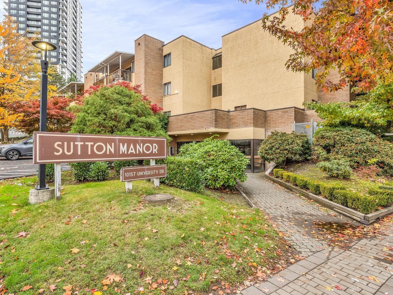 211 10157 UNIVERSITY DRIVE, Surrey, British Columbia