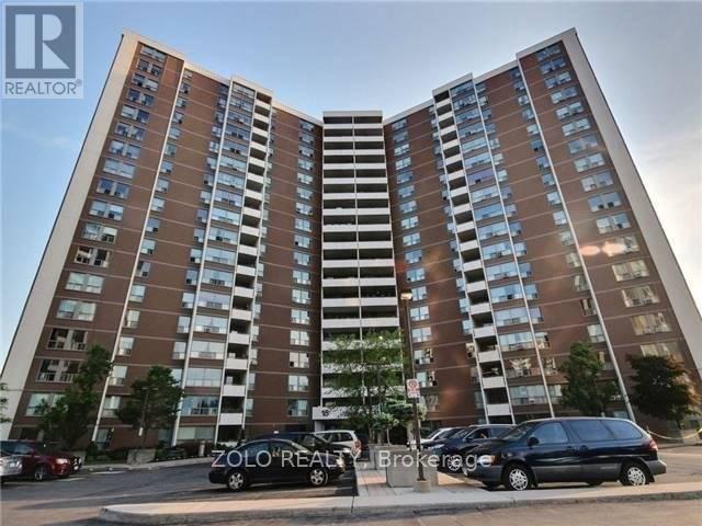 906 - 15 VICORA LINKWAY WAY, Toronto, Ontario