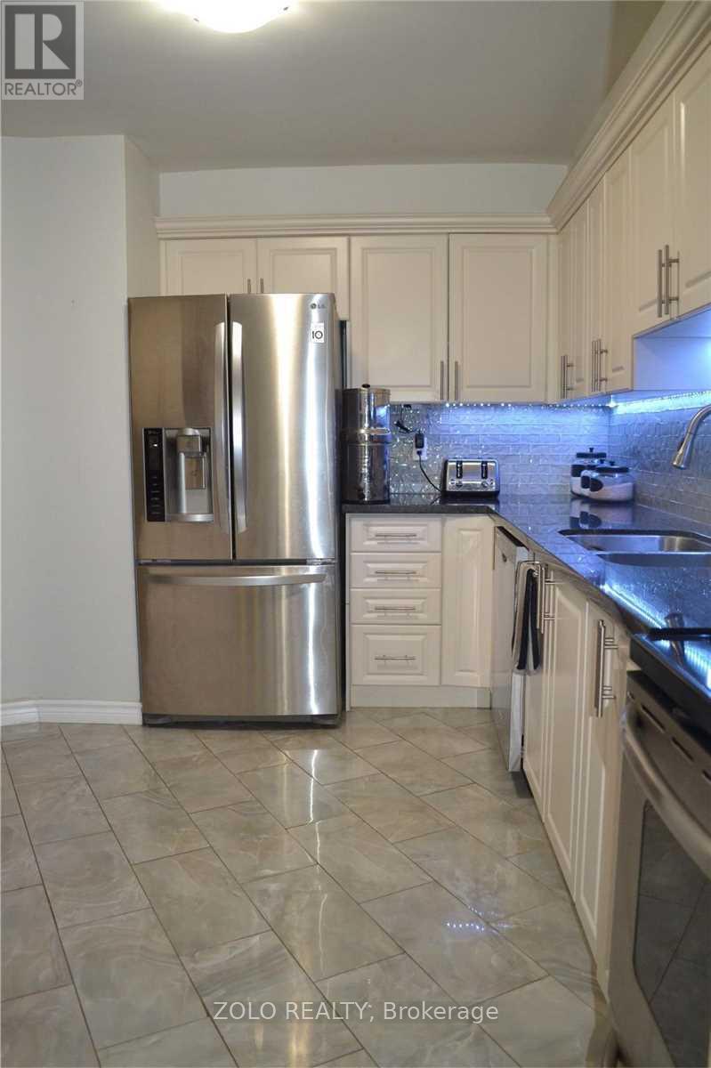 906 - 15 Vicora Linkway Way, Toronto, Ontario  M3C 1A8 - Photo 10 - C12483558