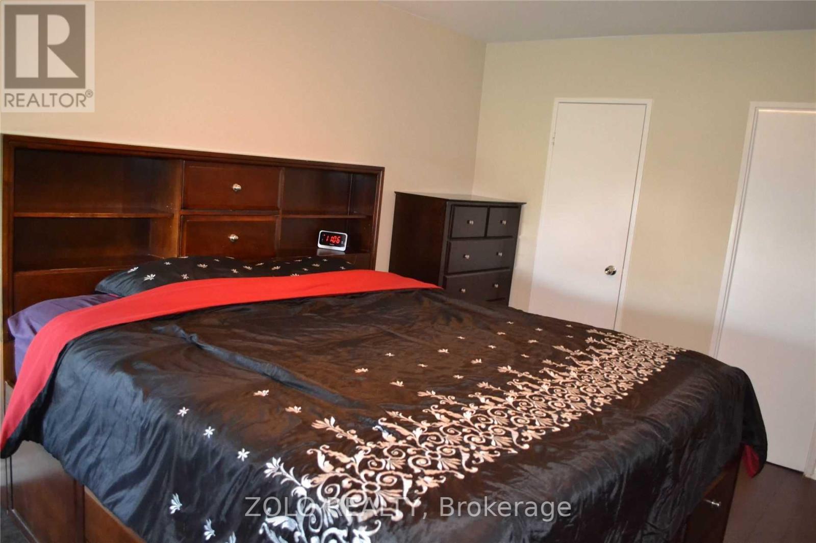 906 - 15 Vicora Linkway Way, Toronto, Ontario  M3C 1A8 - Photo 18 - C12483558
