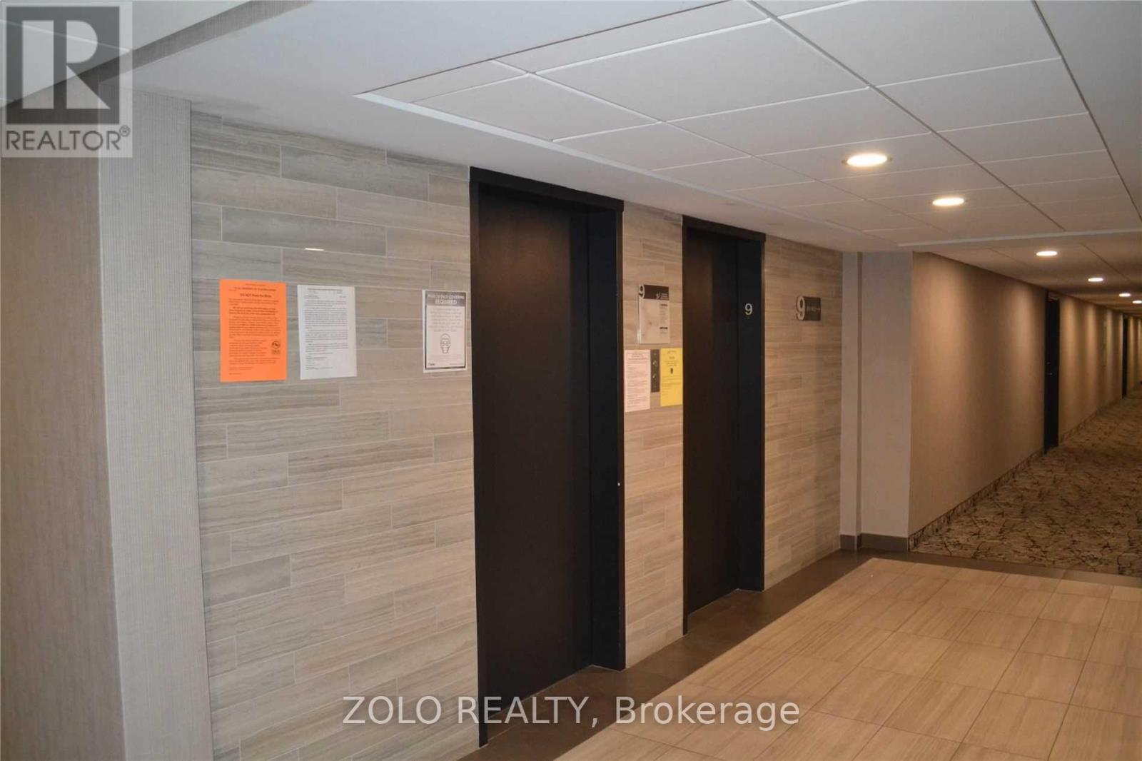 906 - 15 Vicora Linkway Way, Toronto, Ontario  M3C 1A8 - Photo 4 - C12483558