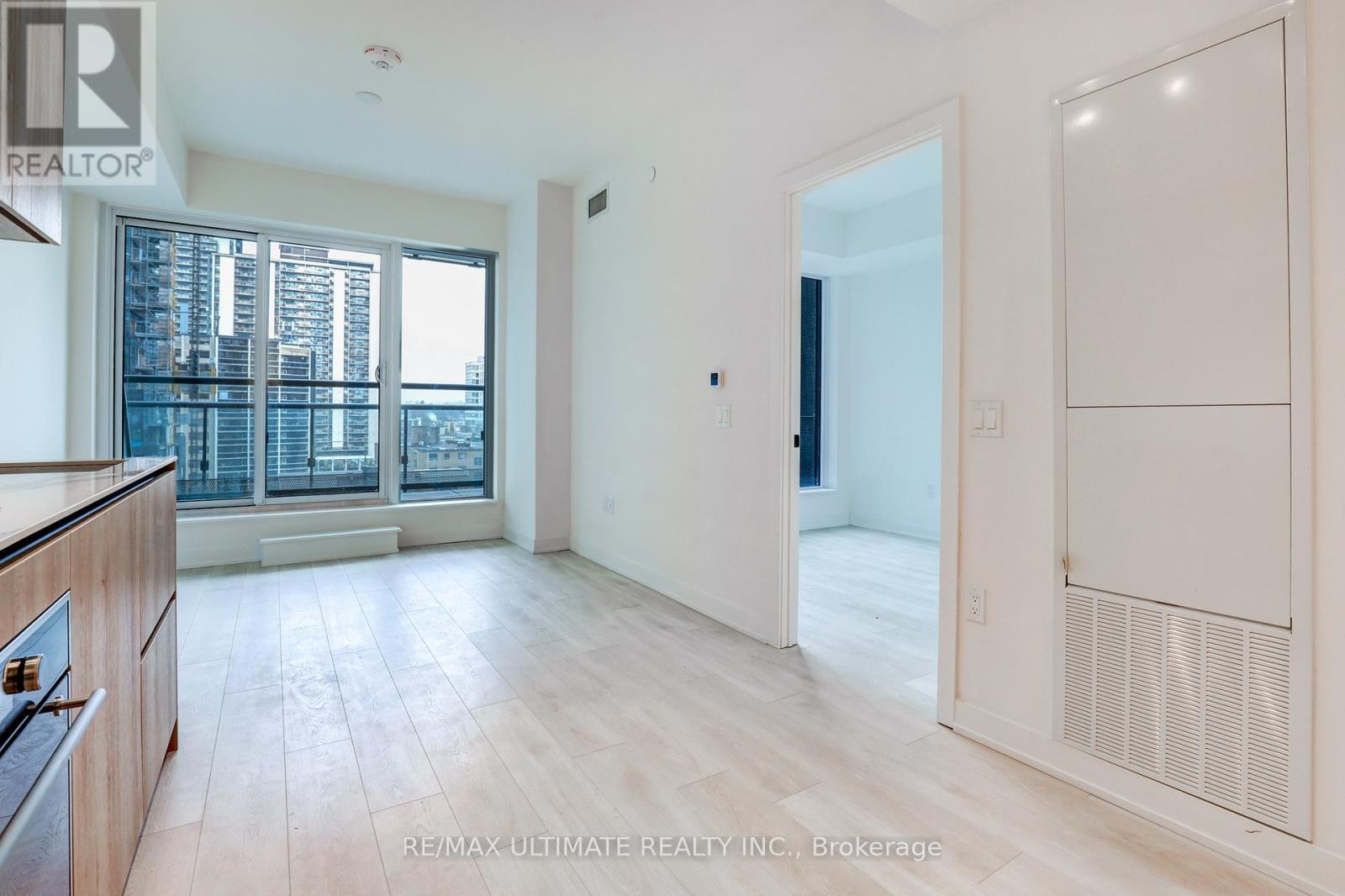 704 - 117 Broadway Avenue, Toronto, Ontario  M4P 1V3 - Photo 12 - C12483584