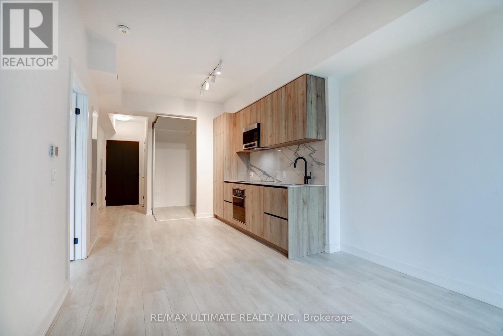 704 - 117 Broadway Avenue, Toronto, Ontario  M4P 1V3 - Photo 14 - C12483584