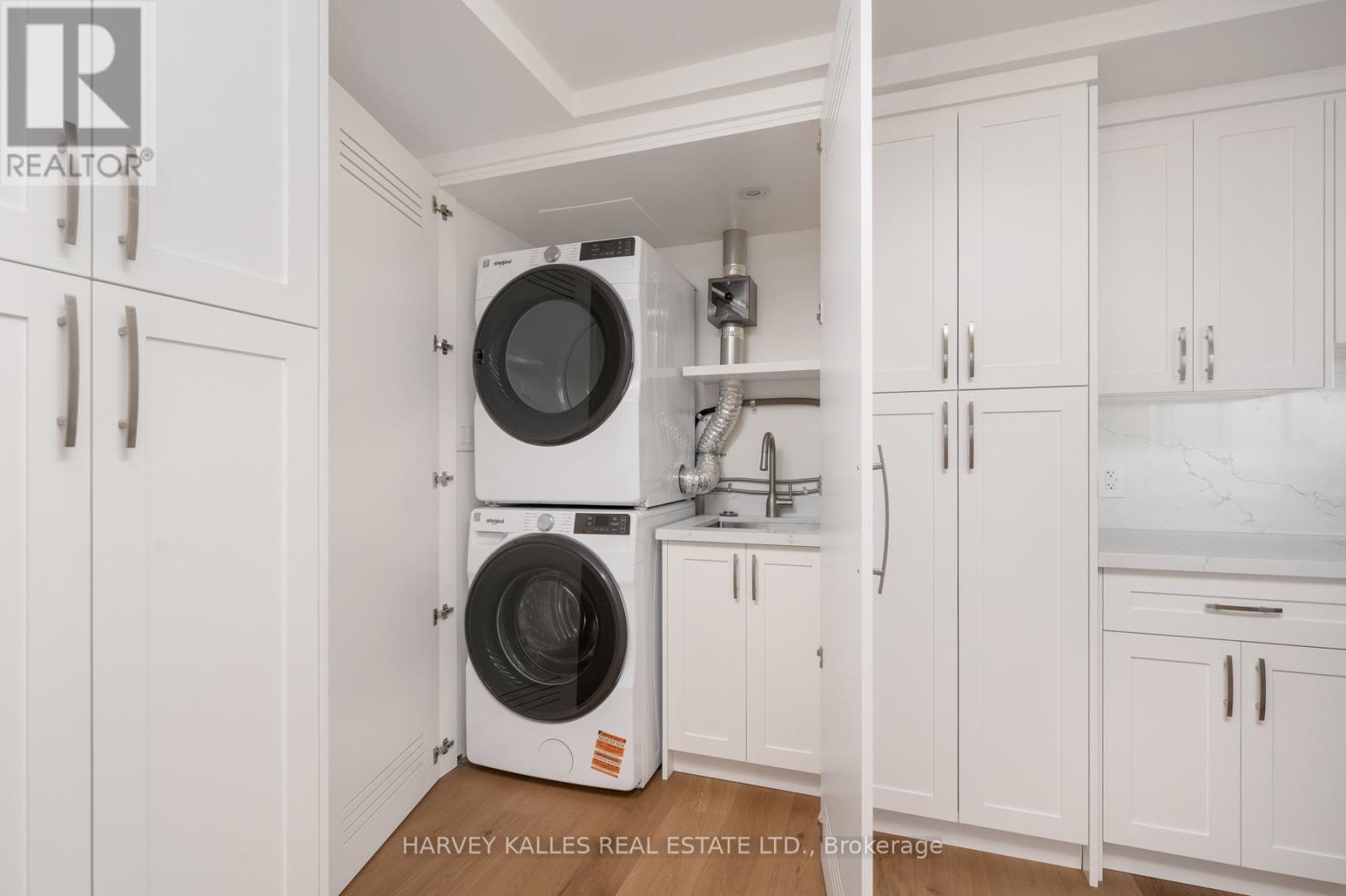 1111 - 3000 Bathurst Street, Toronto, Ontario  M6B 3B4 - Photo 10 - C12483587