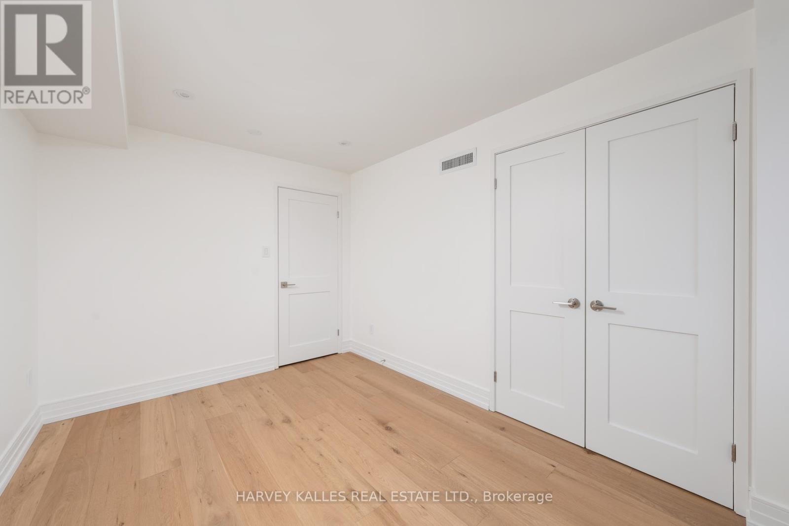 1111 - 3000 Bathurst Street, Toronto, Ontario  M6B 3B4 - Photo 25 - C12483587