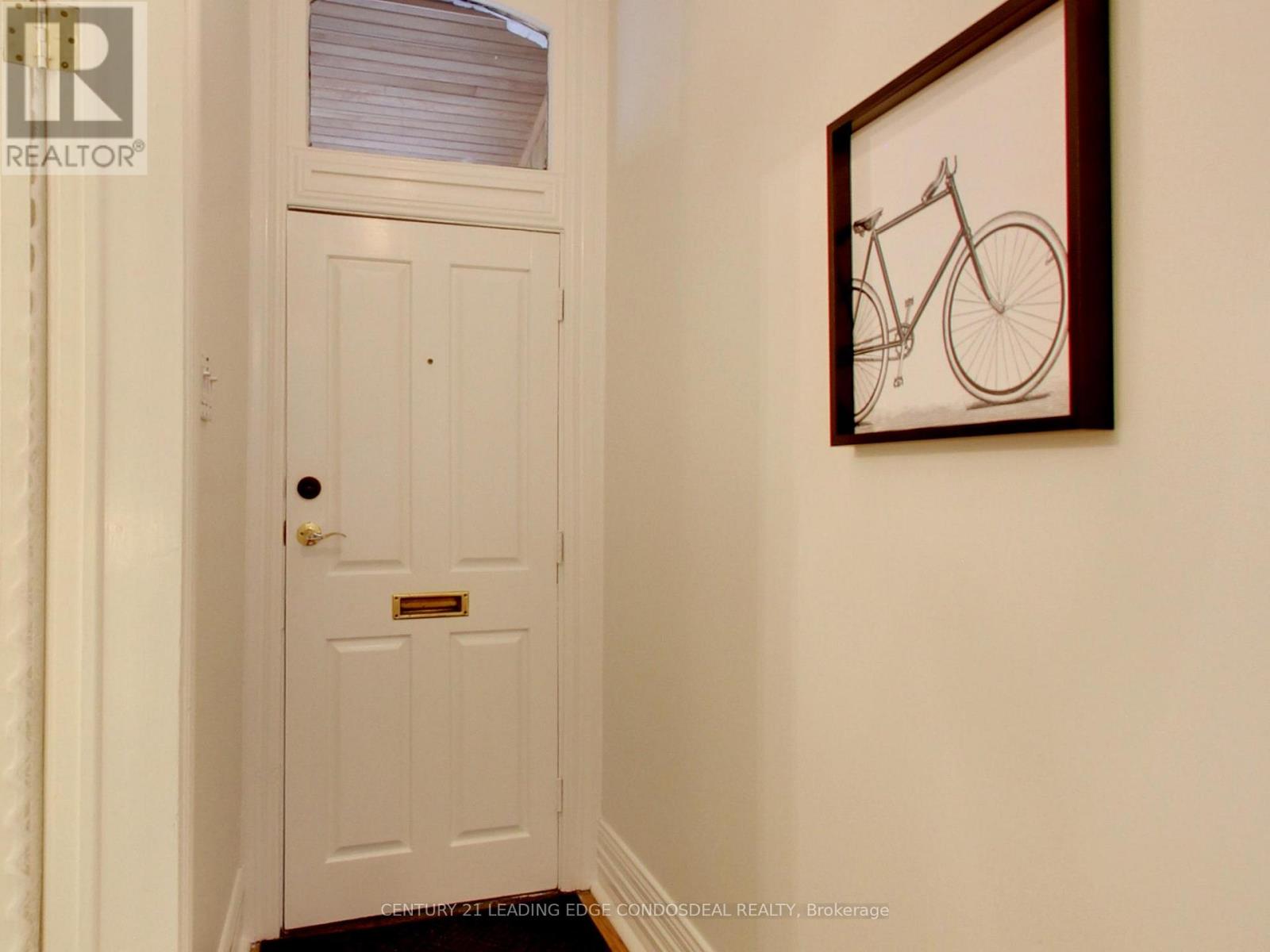 50 Lippincott Street, Toronto, Ontario  M5T 2R5 - Photo 4 - C12483608