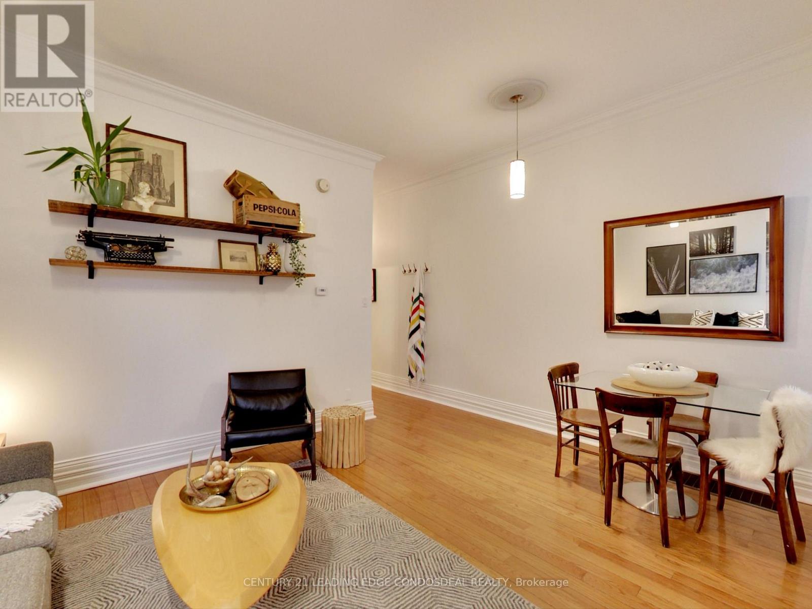 50 Lippincott Street, Toronto, Ontario  M5T 2R5 - Photo 8 - C12483608