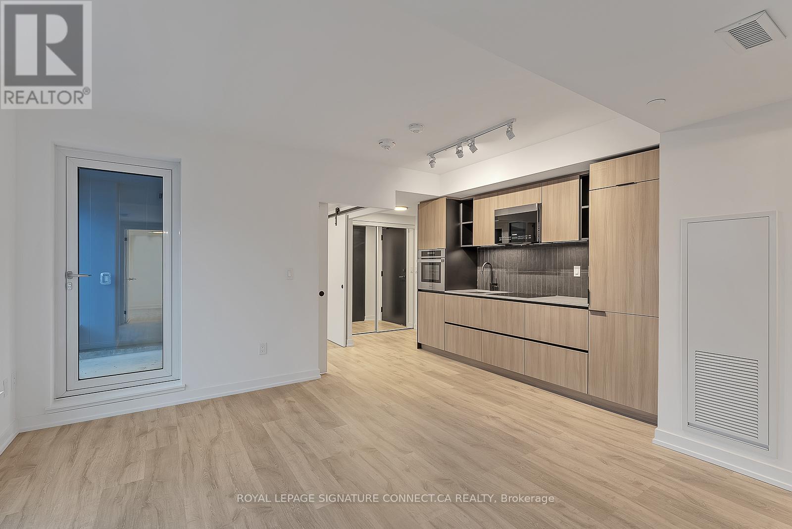 609 - 2 Augusta Avenue, Toronto, Ontario  M5V 0T3 - Photo 11 - C12483676