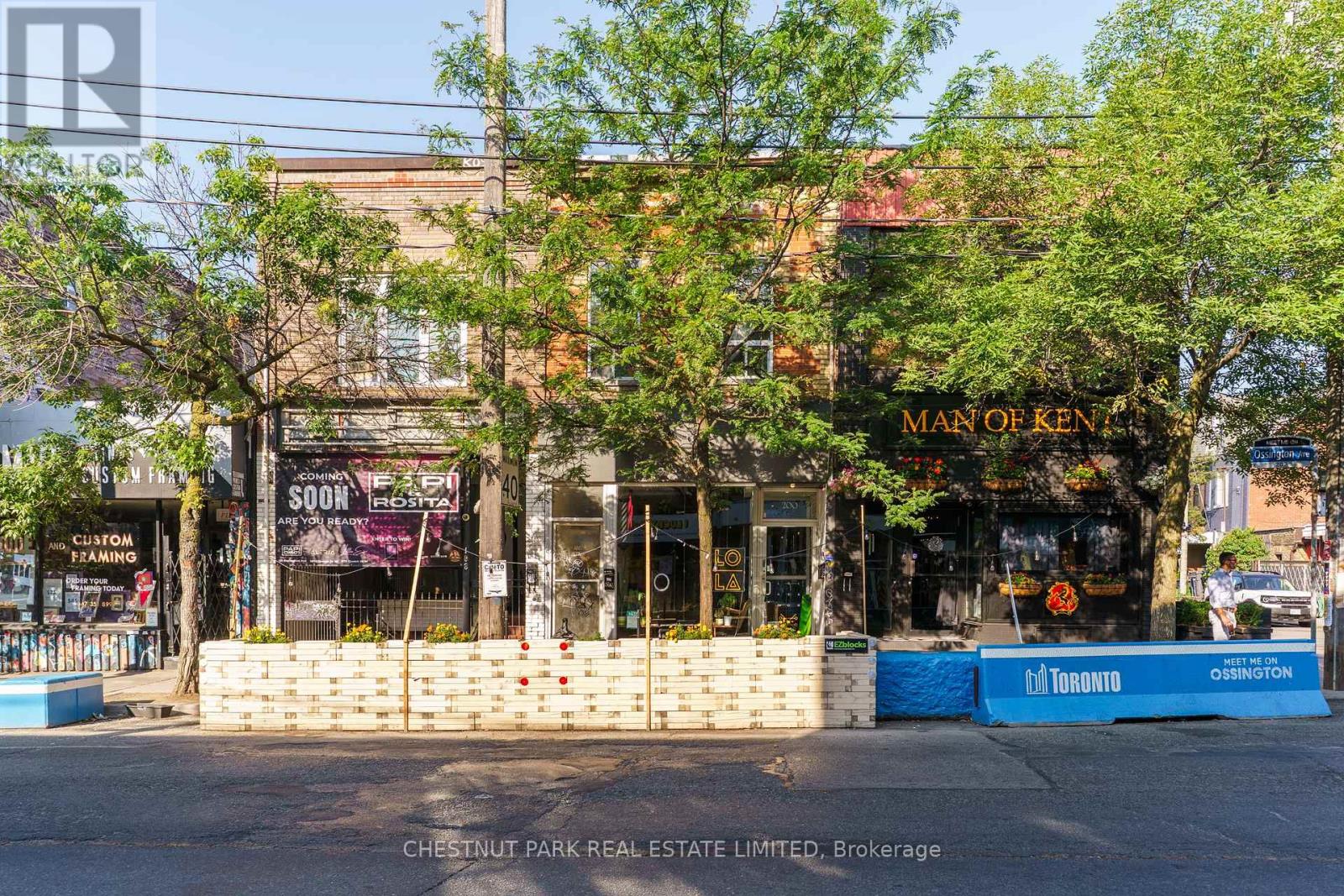 200 OSSINGTON AVENUE, Toronto, Ontario