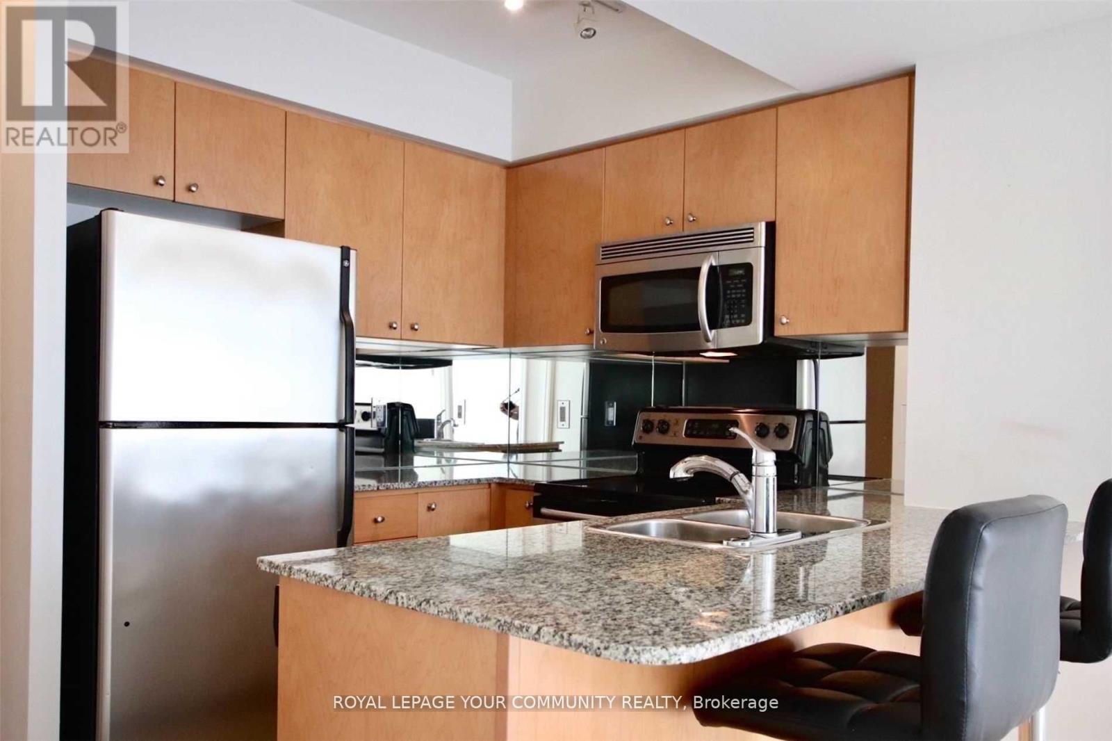 1006 - 8 Scollard Street, Toronto, Ontario  M5R 1M2 - Photo 11 - C12483693