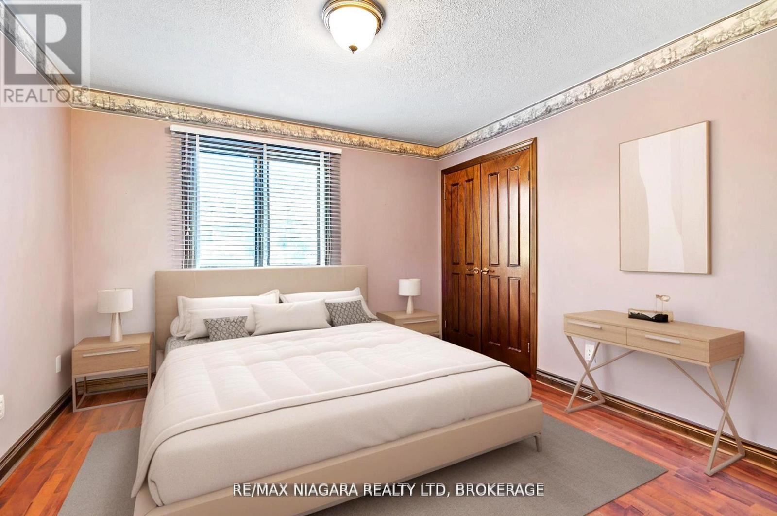 13 Shoreline Crescent, Grimsby, Ontario  L3M 5B2 - Photo 27 - X12483718