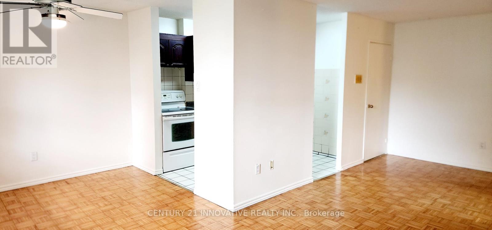 405 - 1950 Kennedy Road, Toronto, Ontario  M1P 4S9 - Photo 2 - E12483566