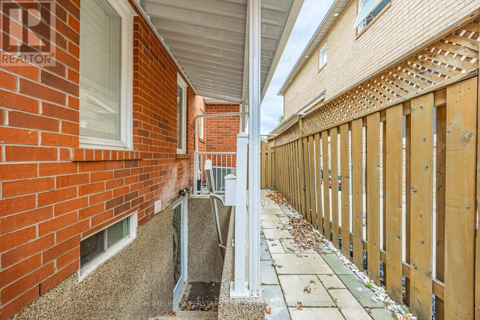 19 Strickland Drive, Ajax, Ontario  L1T 4A1 - Photo 31 - E12483589