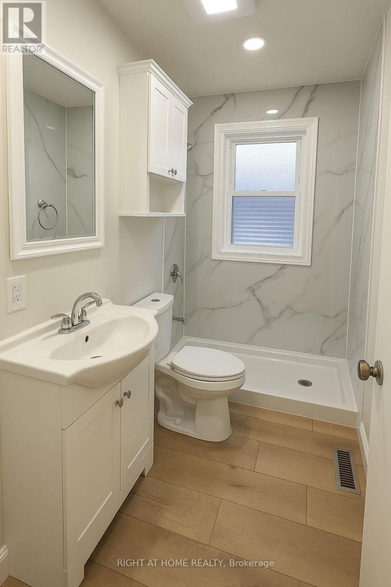 35 Flerimac Road, Toronto, Ontario  M1E 4B1 - Photo 3 - E12483617