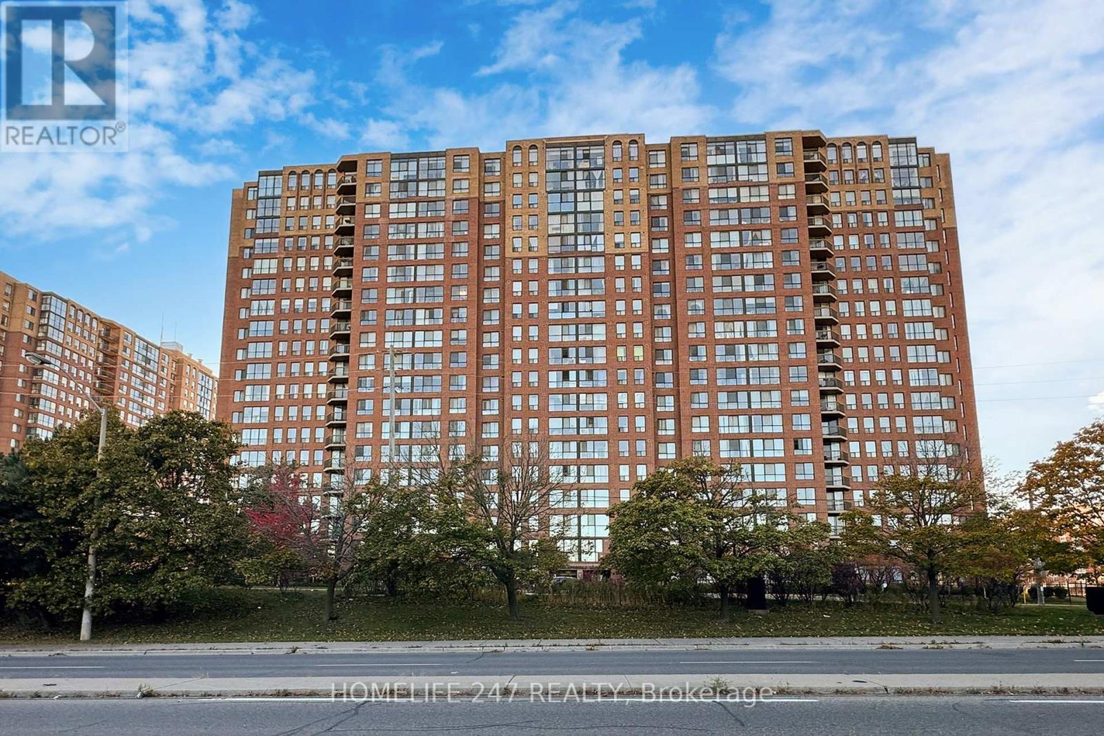 413 - 330 Mccowan Road, Toronto, Ontario  M1J 3N3 - Photo 2 - E12483647
