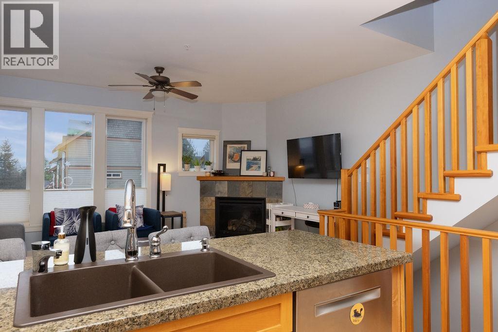 14 728 Gibsons Way, Gibsons, British Columbia  V0N 1V9 - Photo 10 - R3061970
