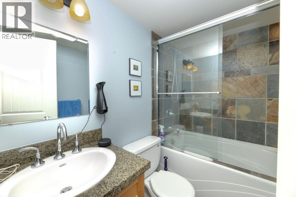 14 728 Gibsons Way, Gibsons, British Columbia  V0N 1V9 - Photo 30 - R3061970
