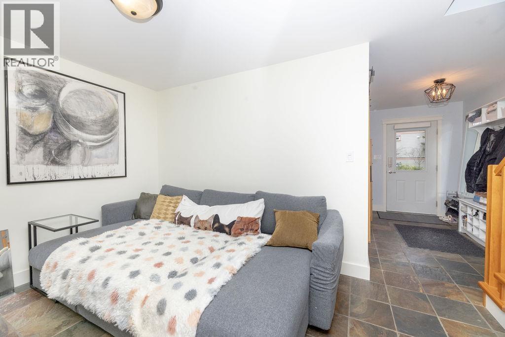 14 728 Gibsons Way, Gibsons, British Columbia  V0N 1V9 - Photo 5 - R3061970