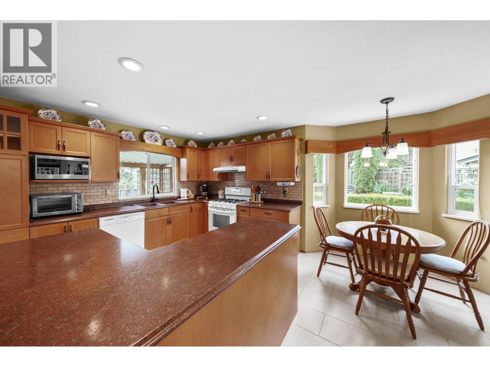23382 124a Avenue, Maple Ridge, British Columbia  V2X 0N1 - Photo 10 - R3061978