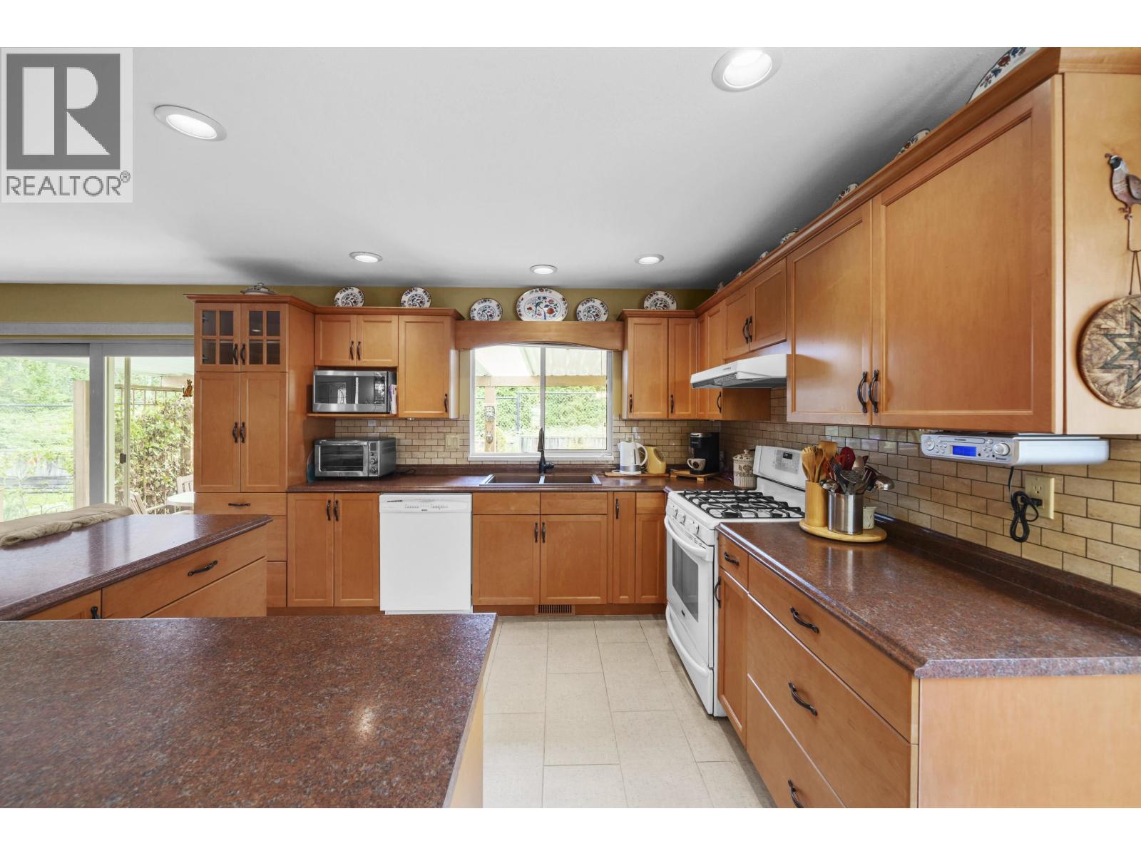 23382 124a Avenue, Maple Ridge, British Columbia  V2X 0N1 - Photo 11 - R3061978