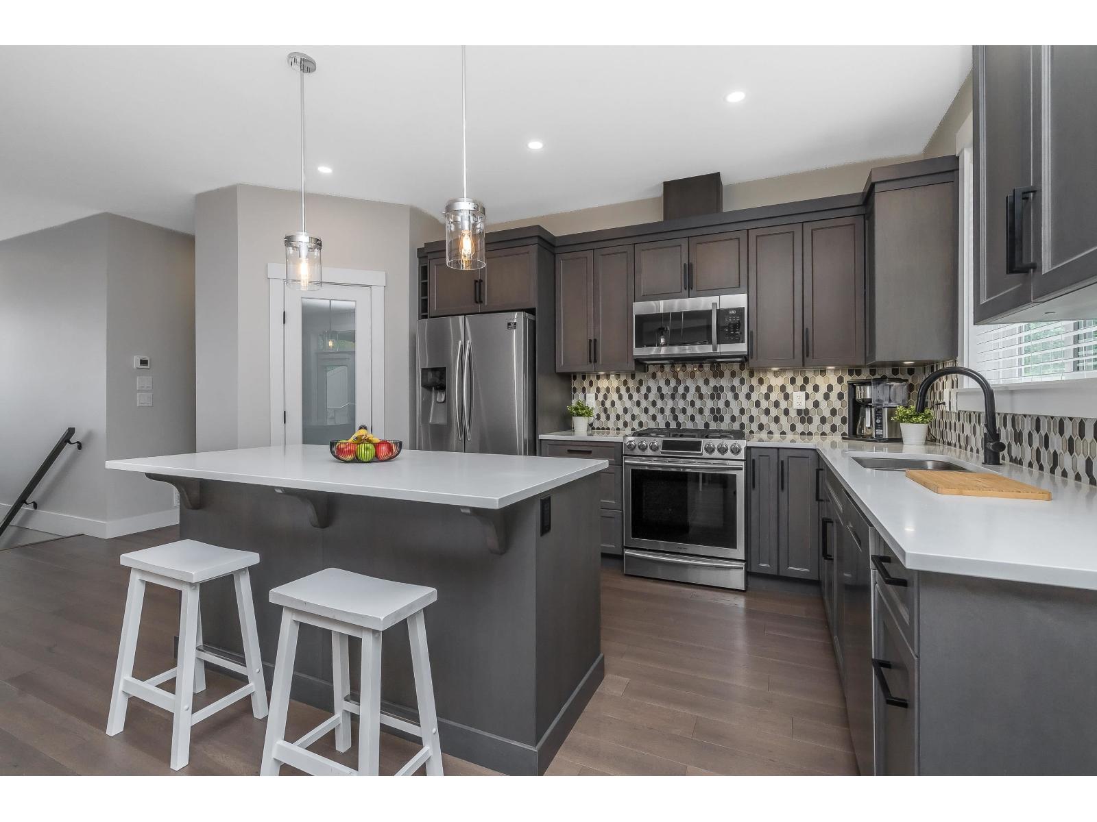 51104 ZANDER PLACE, Chilliwack, British Columbia