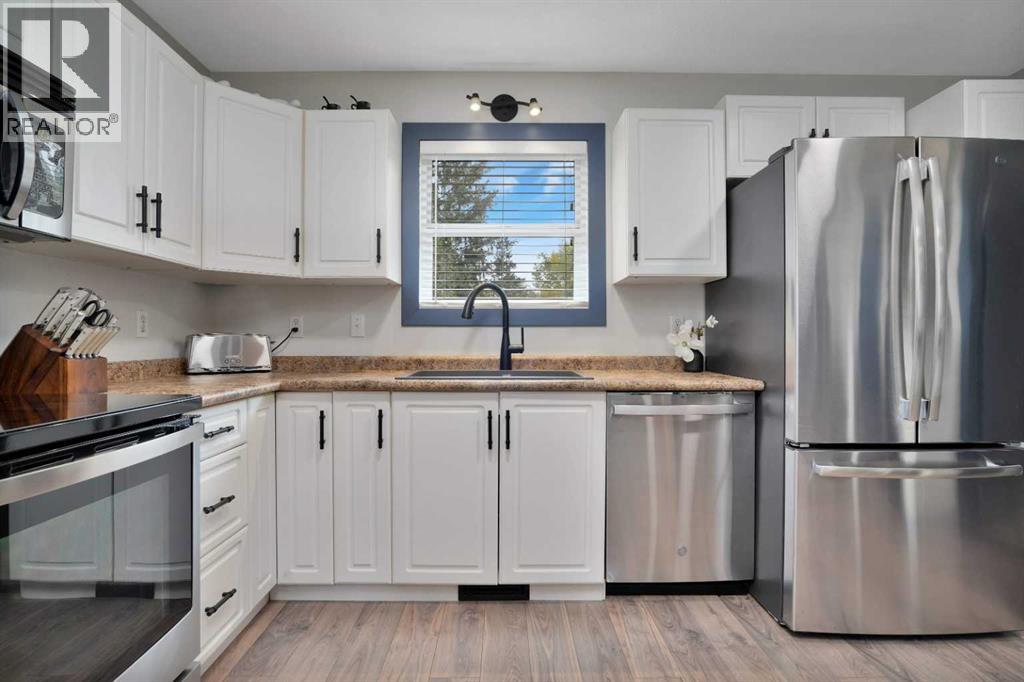 17 Hummingbird Lane, Half Moon Bay, Alberta  T4S 1S1 - Photo 9 - A2267064