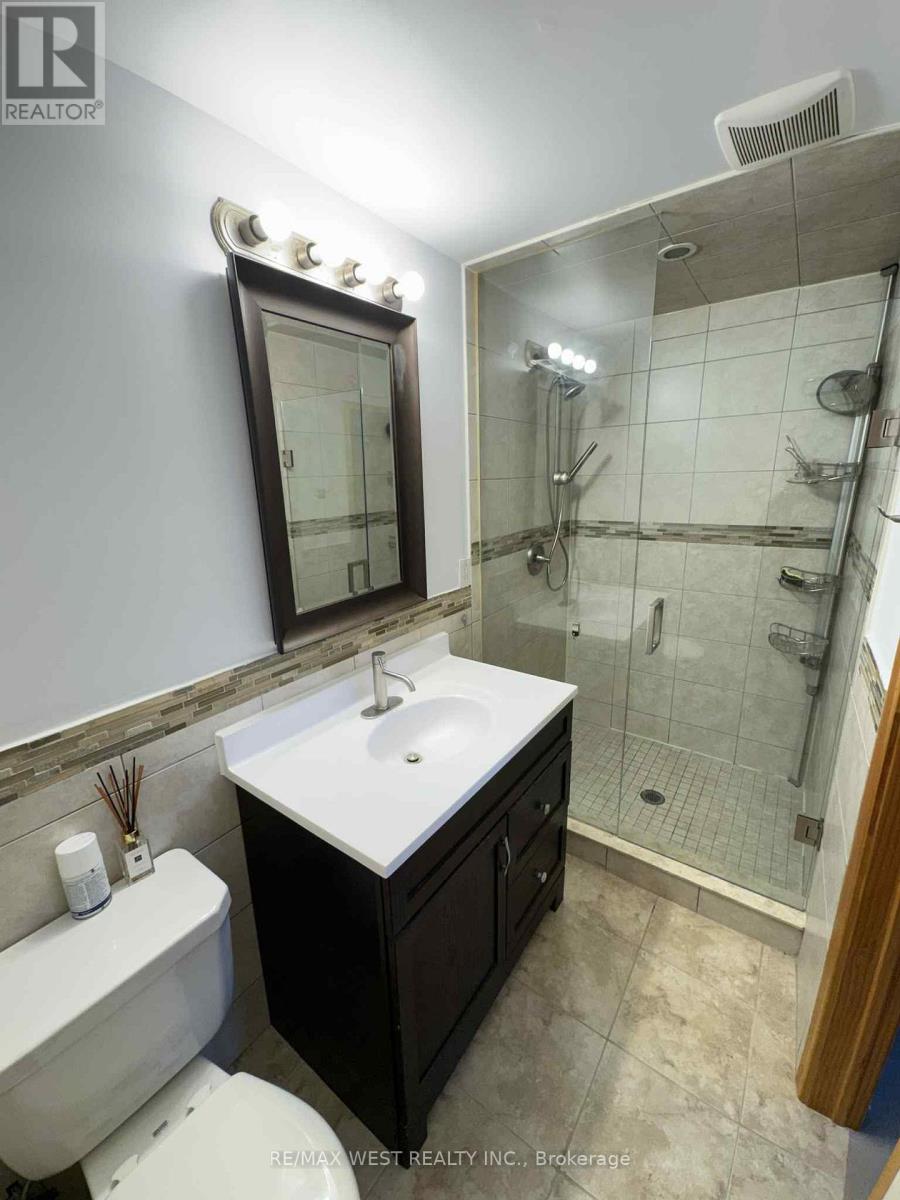 Main - 80 Maple Grove Avenue, Richmond Hill, Ontario  L4E 2X2 - Photo 12 - N12483633