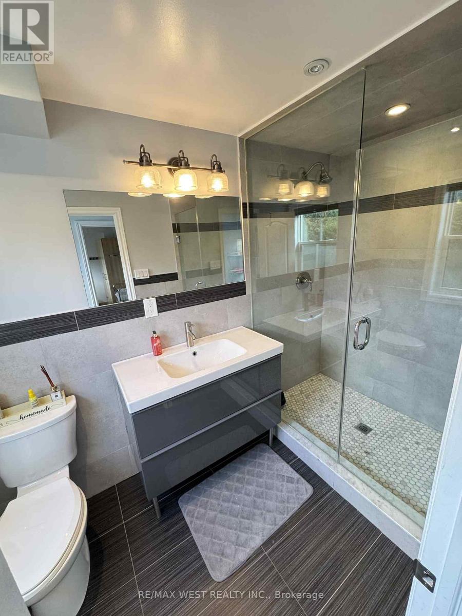Main - 80 Maple Grove Avenue, Richmond Hill, Ontario  L4E 2X2 - Photo 17 - N12483633