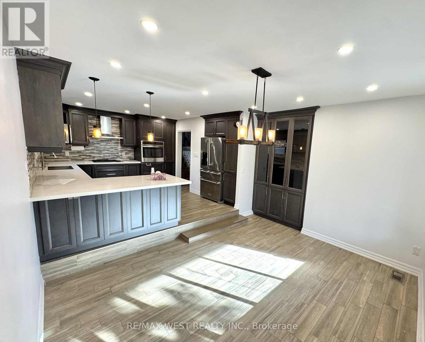 Main - 80 Maple Grove Avenue, Richmond Hill, Ontario  L4E 2X2 - Photo 9 - N12483633
