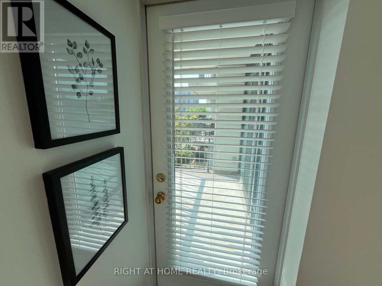 203 - 185 Oneida Crescent, Richmond Hill, Ontario  L4B 0B1 - Photo 11 - N12483645