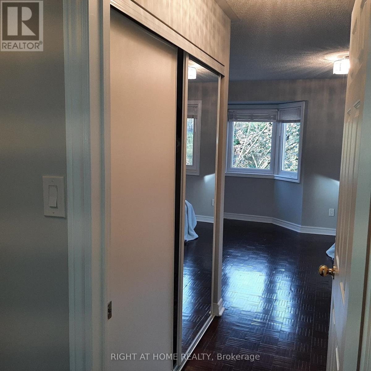 17 - 37 Old Firehall Lane, Vaughan, Ontario  L4L 8W3 - Photo 20 - N12483666