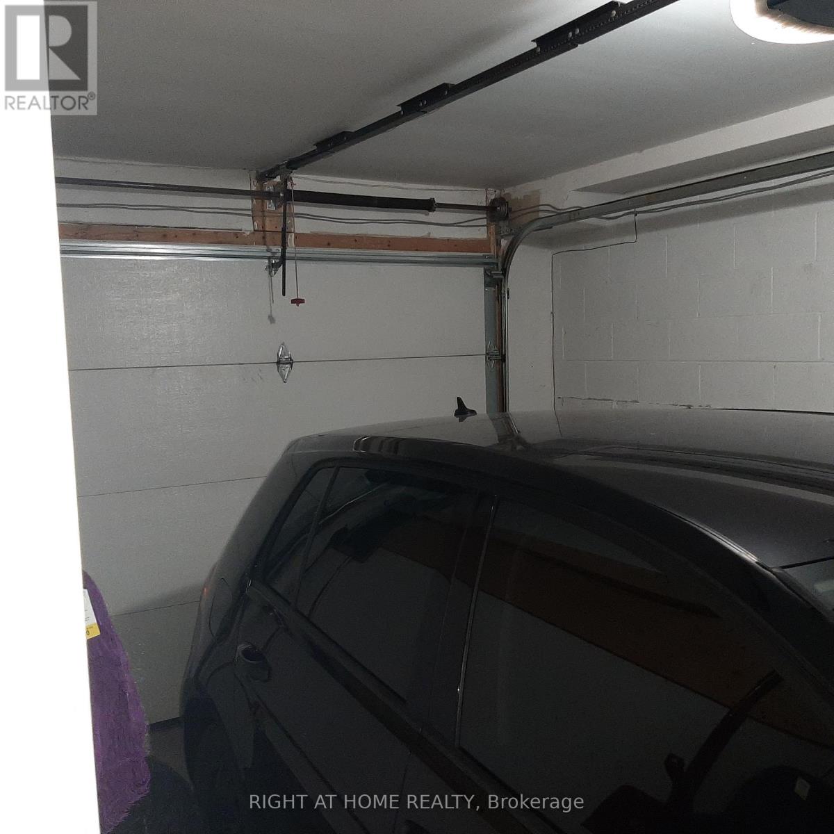 17 - 37 Old Firehall Lane, Vaughan, Ontario  L4L 8W3 - Photo 32 - N12483666