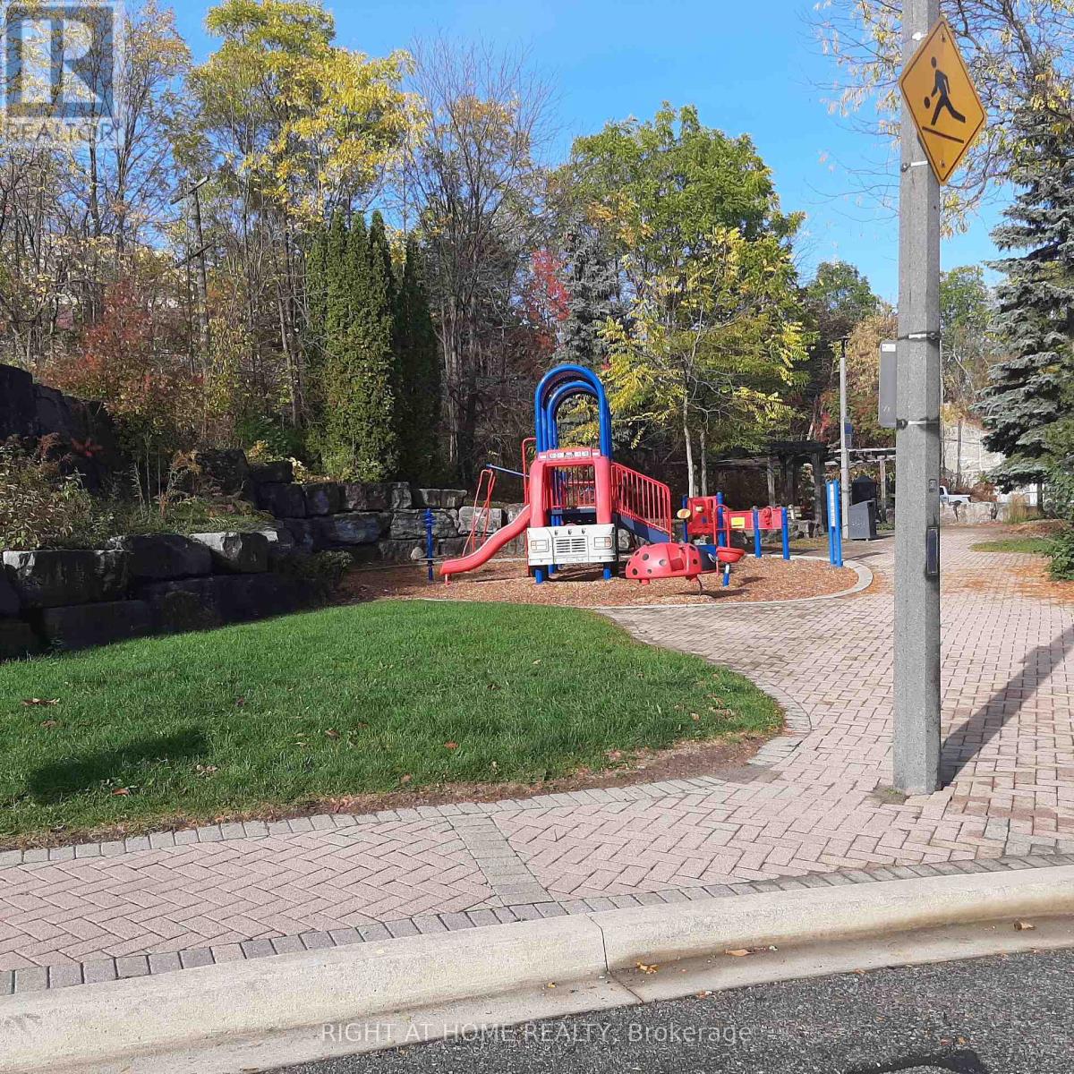 17 - 37 Old Firehall Lane, Vaughan, Ontario  L4L 8W3 - Photo 34 - N12483666