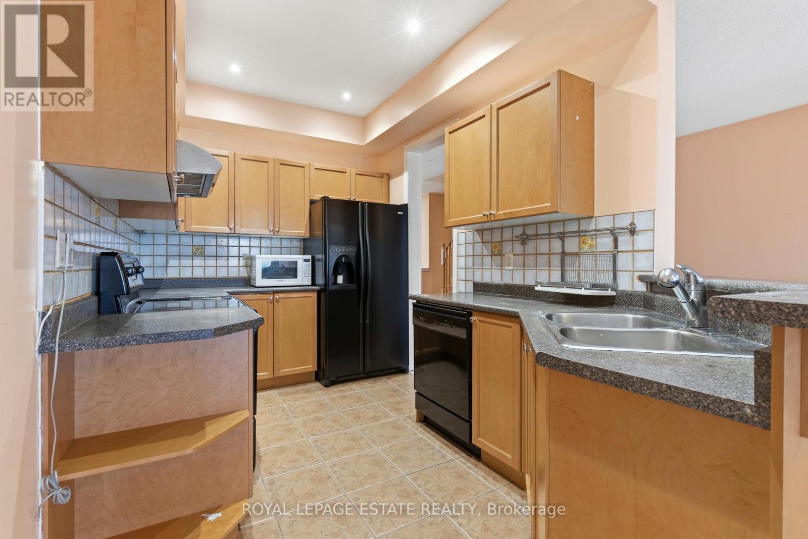 8 Venture Avenue, Richmond Hill, Ontario  L4S 2P2 - Photo 12 - N12483691