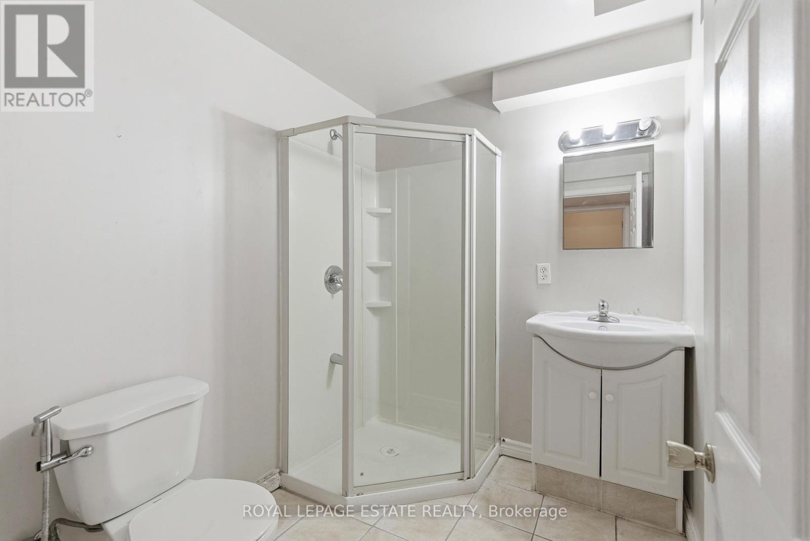 8 Venture Avenue, Richmond Hill, Ontario  L4S 2P2 - Photo 35 - N12483691
