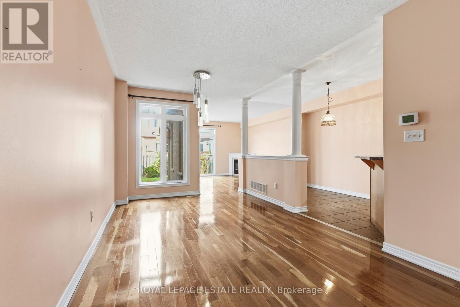 8 Venture Avenue, Richmond Hill, Ontario  L4S 2P2 - Photo 5 - N12483691