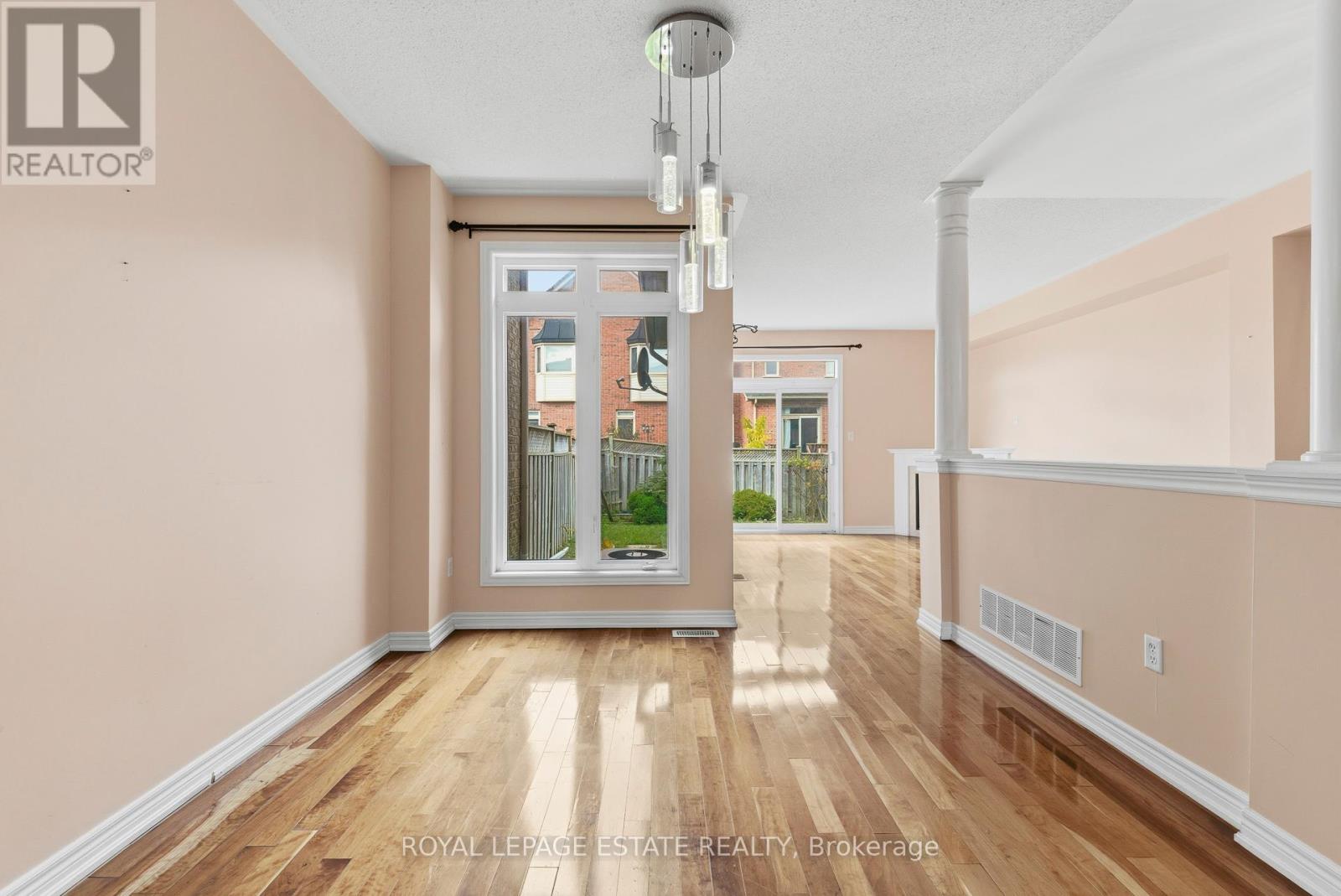 8 Venture Avenue, Richmond Hill, Ontario  L4S 2P2 - Photo 6 - N12483691