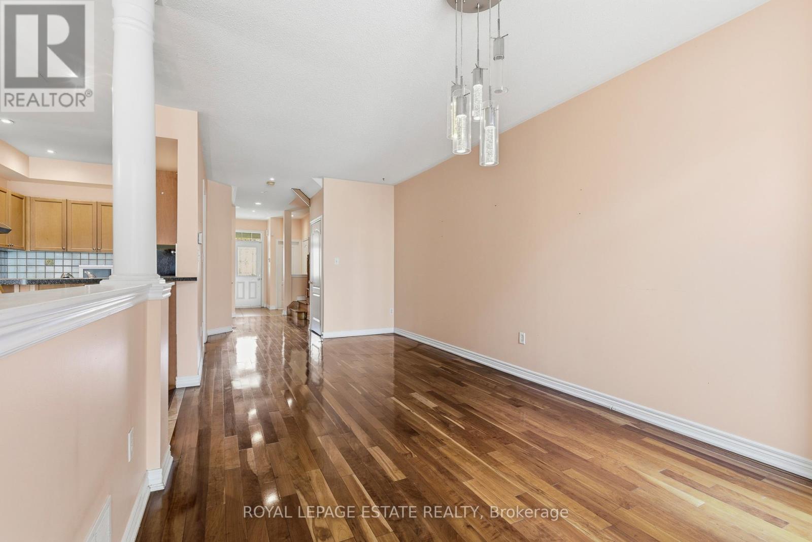 8 Venture Avenue, Richmond Hill, Ontario  L4S 2P2 - Photo 7 - N12483691