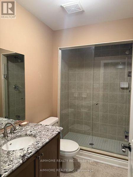 54 Lake Forest Drive, Richmond Hill, Ontario  L4E 0A8 - Photo 13 - N12483697