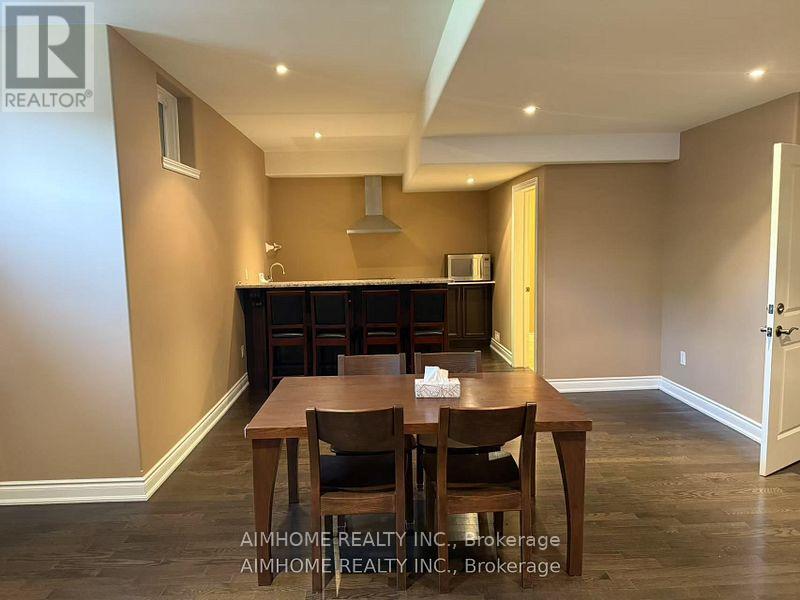 54 Lake Forest Drive, Richmond Hill, Ontario  L4E 0A8 - Photo 6 - N12483697