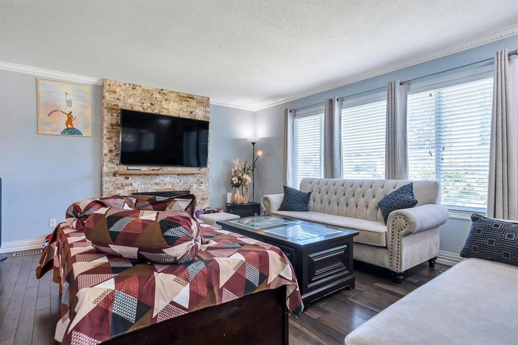 32678 Pandora Avenue, Abbotsford, British Columbia  V2T 3X1 - Photo 3 - R3061865