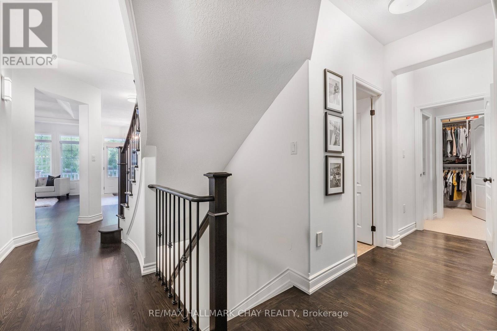 14 Oakmont Avenue, Oro-Medonte, Ontario  L0L 2L0 - Photo 24 - S12483619