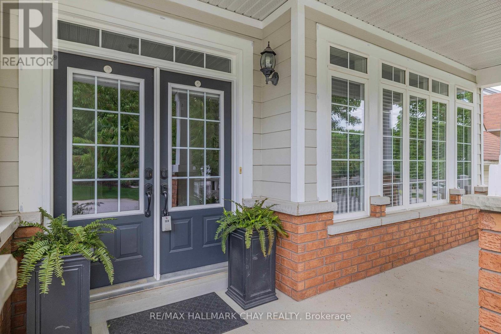 14 Oakmont Avenue, Oro-Medonte, Ontario  L0L 2L0 - Photo 3 - S12483619