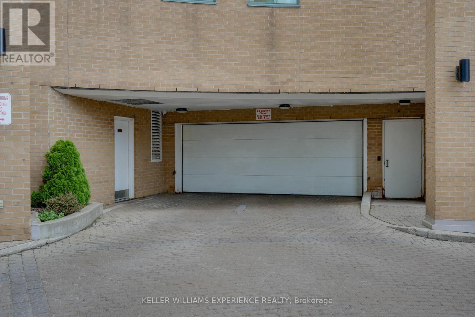 903 - 150 Dunlop Street E, Barrie, Ontario  L4M 6H1 - Photo 32 - S12483654
