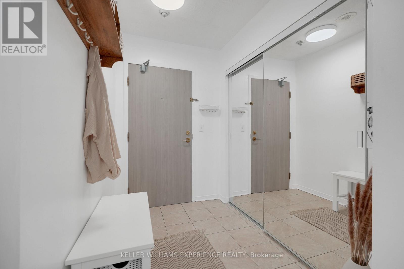 903 - 150 Dunlop Street E, Barrie, Ontario  L4M 6H1 - Photo 6 - S12483654