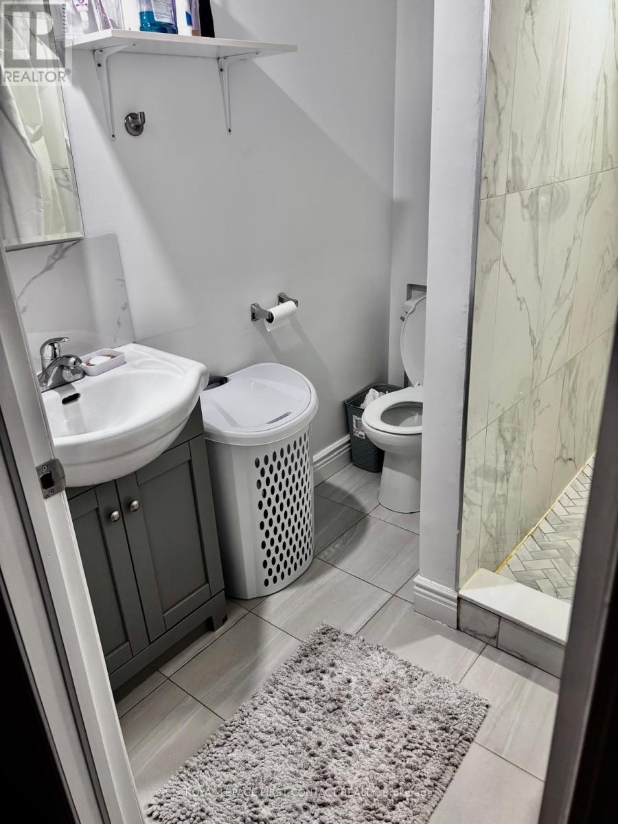 21 Blue Forest Crescent, Barrie, Ontario  L9J 0N3 - Photo 6 - S12483683