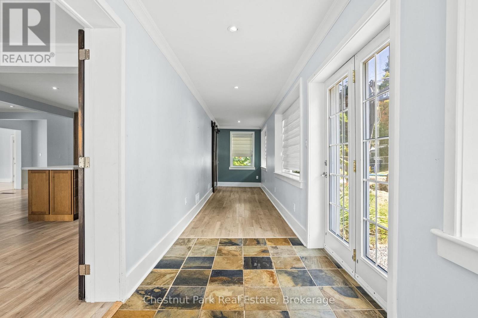 615 Bay Street, Gravenhurst, Ontario  P1P 1G8 - Photo 25 - X12397389