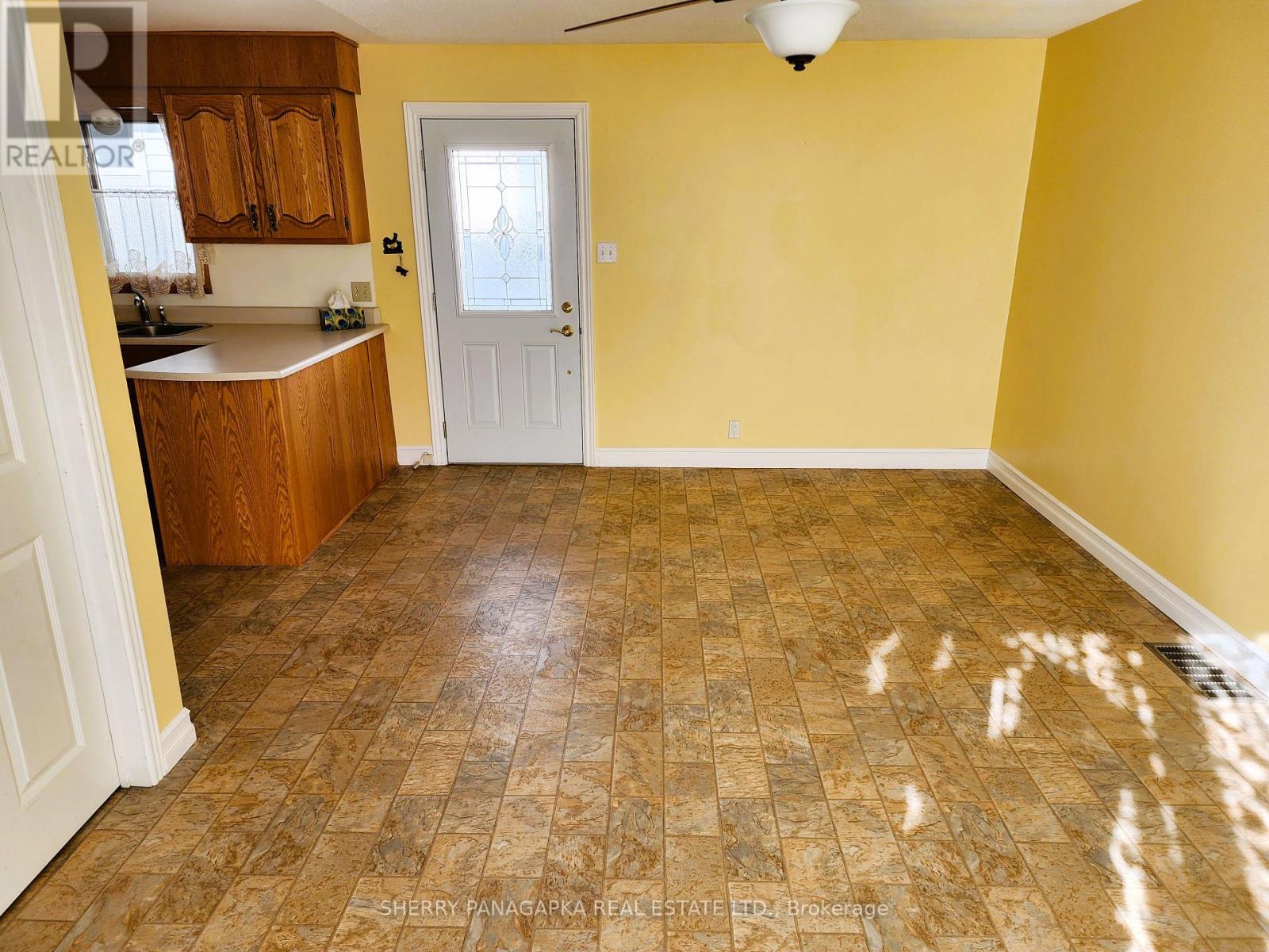 137 Main Street, Kirkland Lake, Ontario  P2N 3G2 - Photo 15 - T12476096