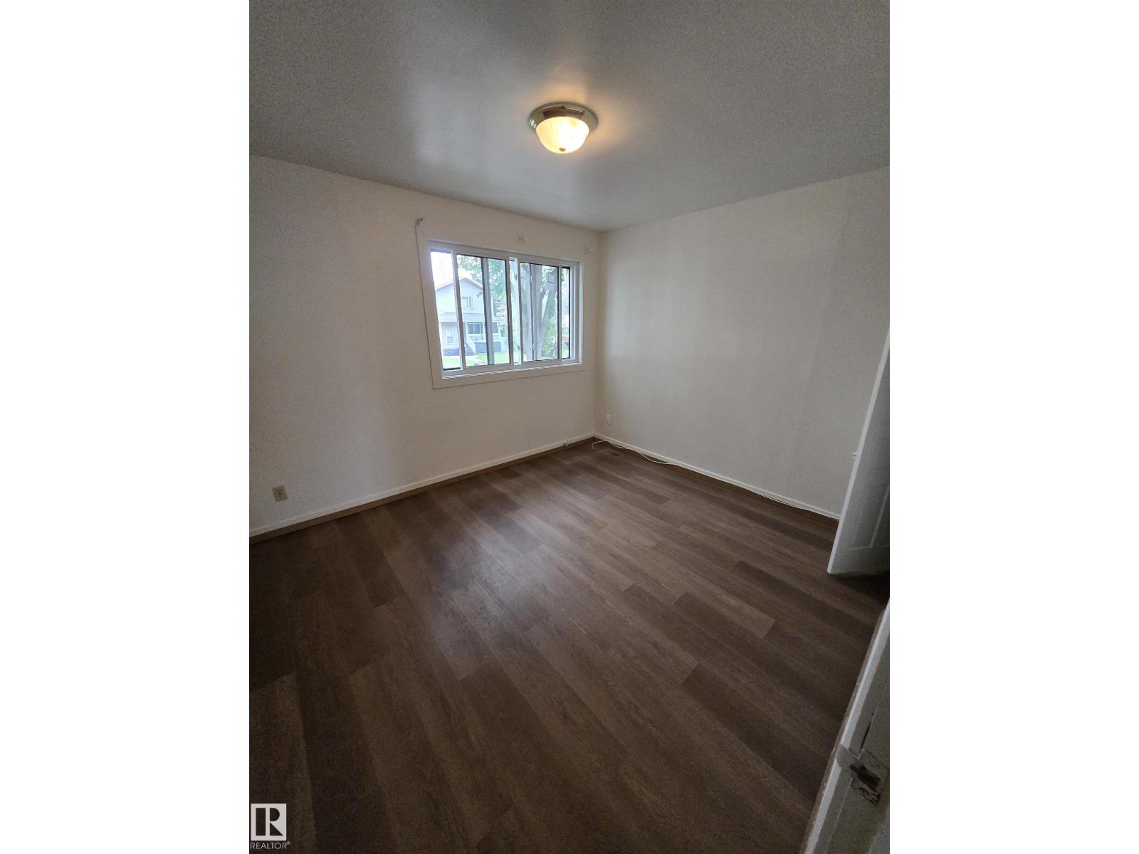 11905 70 St Nw, Edmonton, Alberta  T5B 1V1 - Photo 6 - E4463624