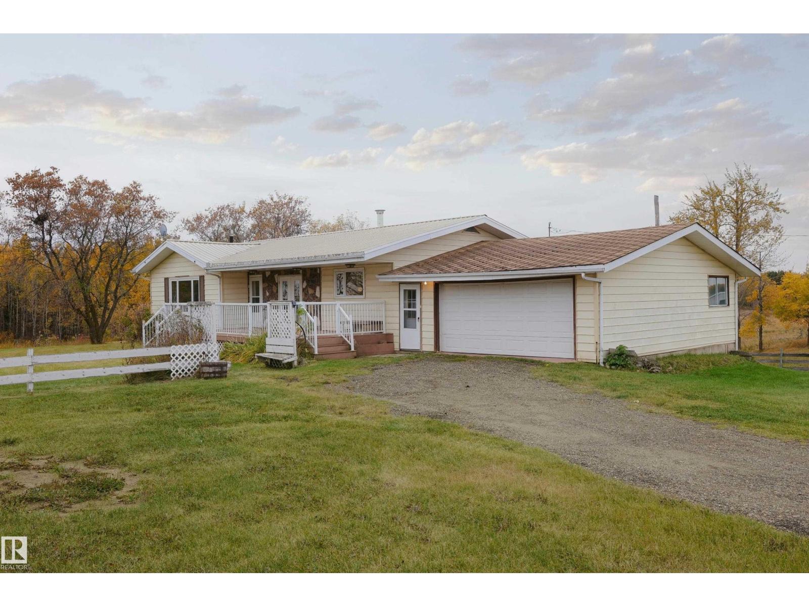 61302 Rge Rd 50, Rural Barrhead County, Alberta  T7N 1N2 - Photo 2 - E4463622
